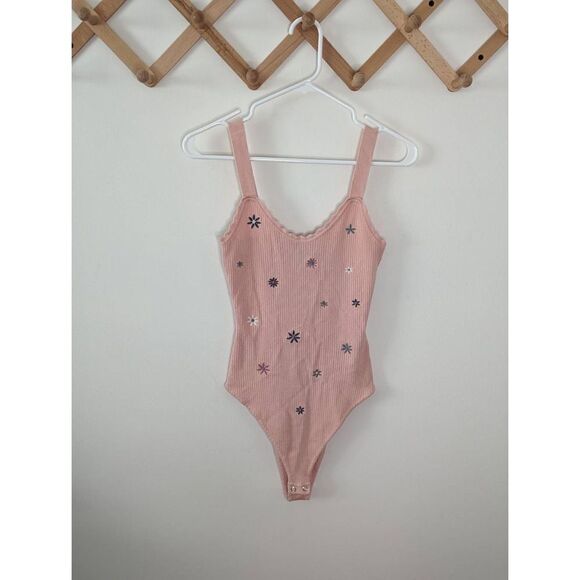 Forever 21 Pink Floral Embroidered Bodysuit - Size Medium - Picture 1 of 7
